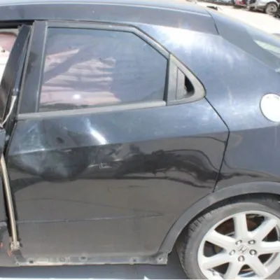 Honda Civic Hatchback Çıkma Sağ Arka Kapı 2008